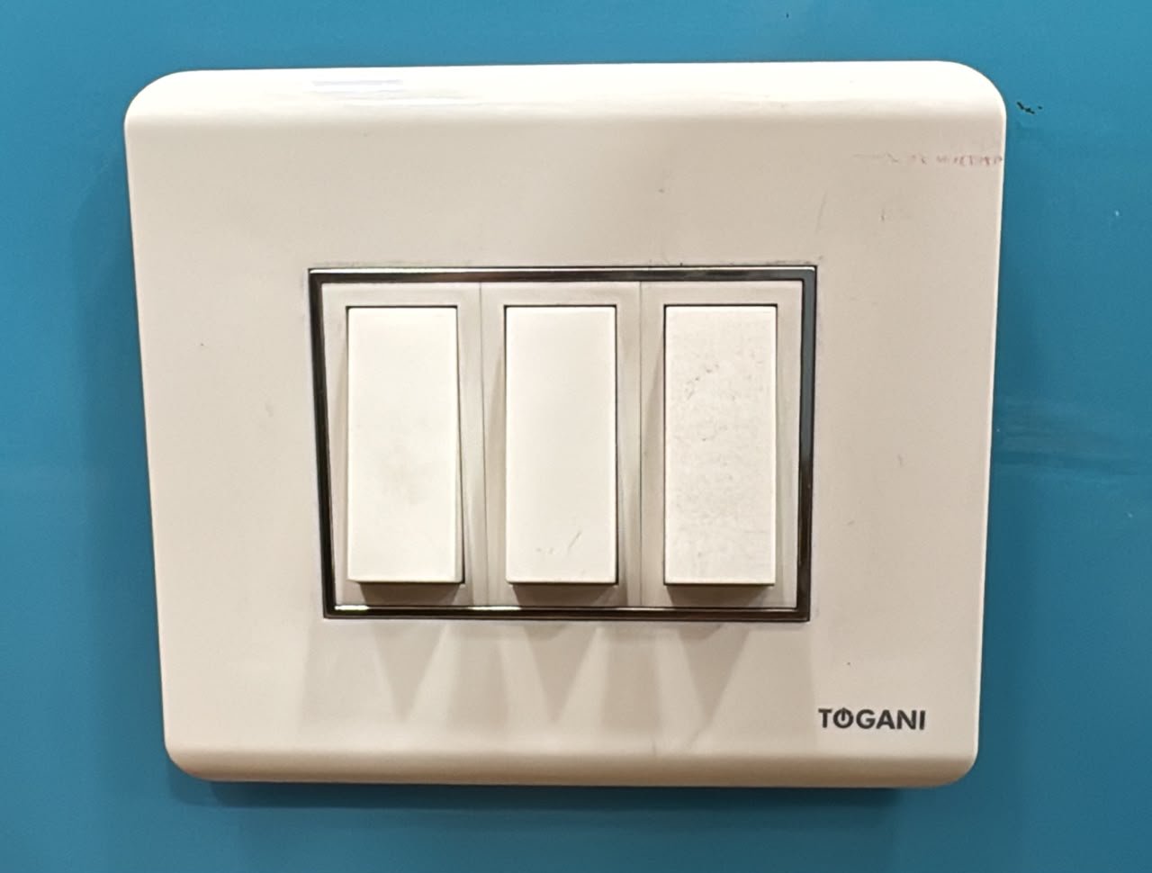 Electrician badge